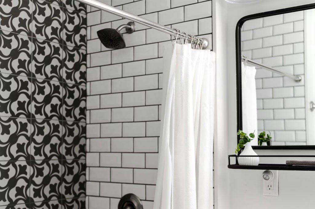 Best Shower Curtains – Top Picks for Style, Durability & Easy Bathroom Upgrades